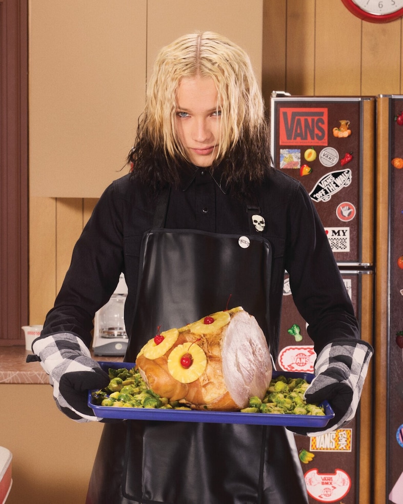 FA25_Lifestyle_Holiday_Hero_Nettspend_300 4x5