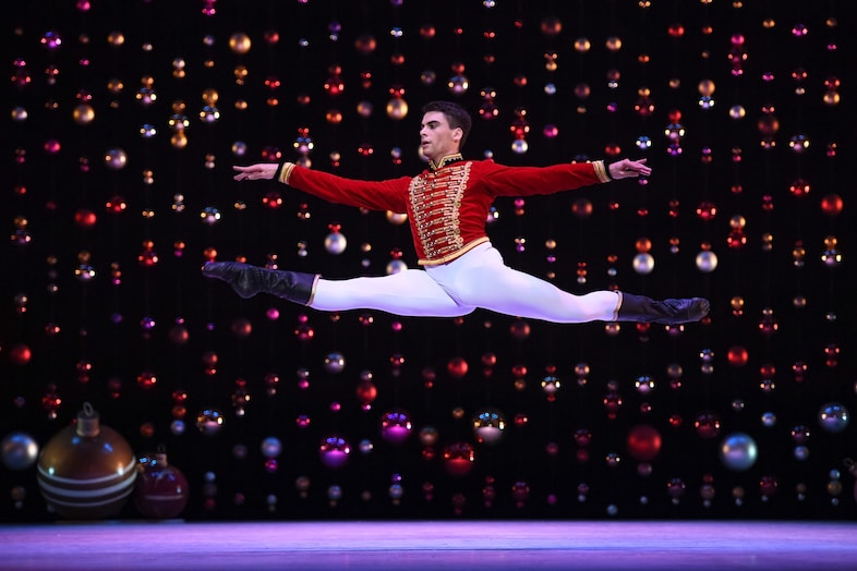 Military jacket 2025 trend