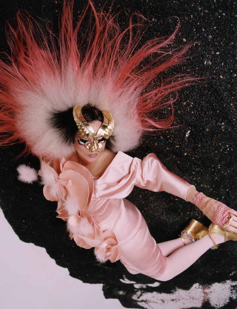 Bj&#246;rk’s Dazed fashion archive 32