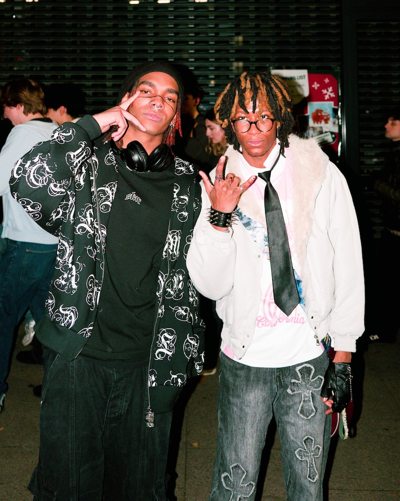 2hollis London street style 8