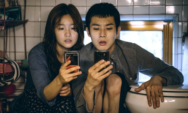 Is a social media ban the answer? 5 experts weigh-in