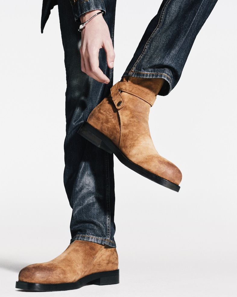 Burberry SS26 campaign 8