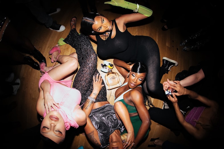 Could perfume clubs cure our urban loneliness?