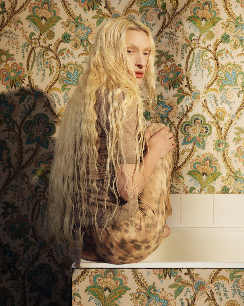 GANNI_SS26-CAMPAIGN_4X5_11 10