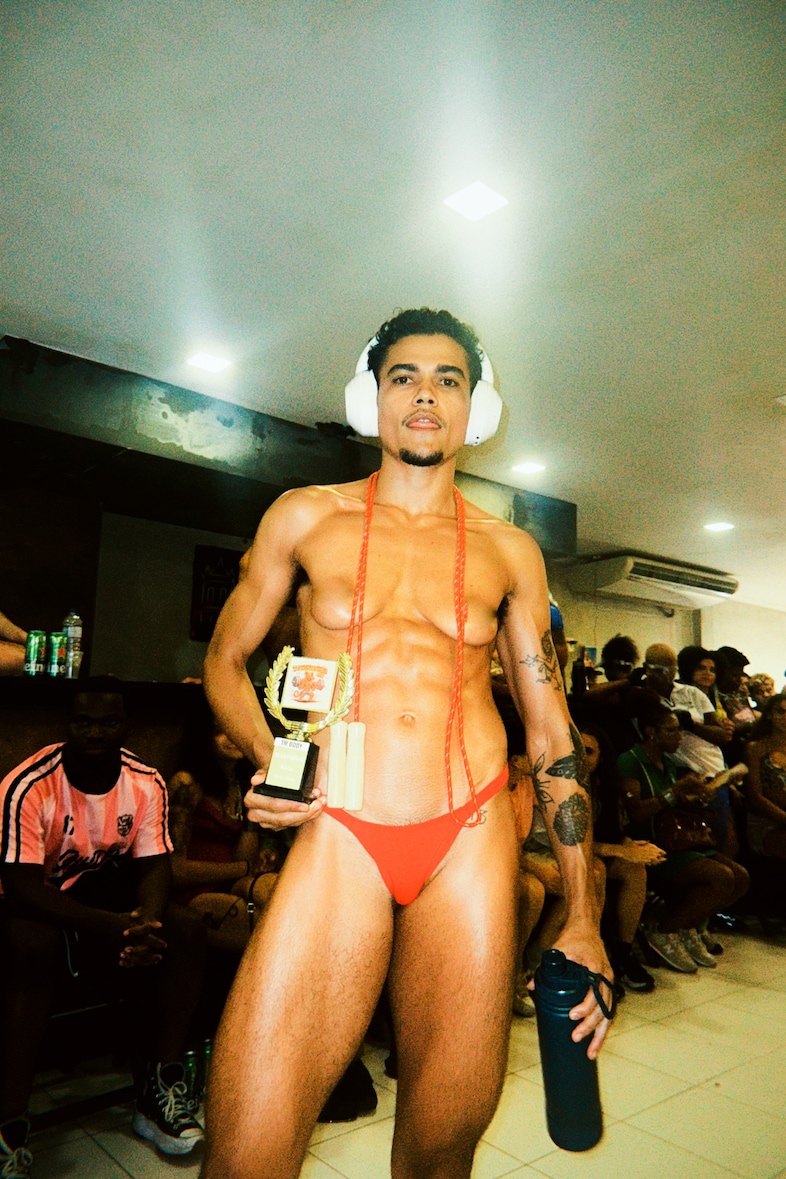 Photos from the floor of Rio’s transmasc ballroom scene