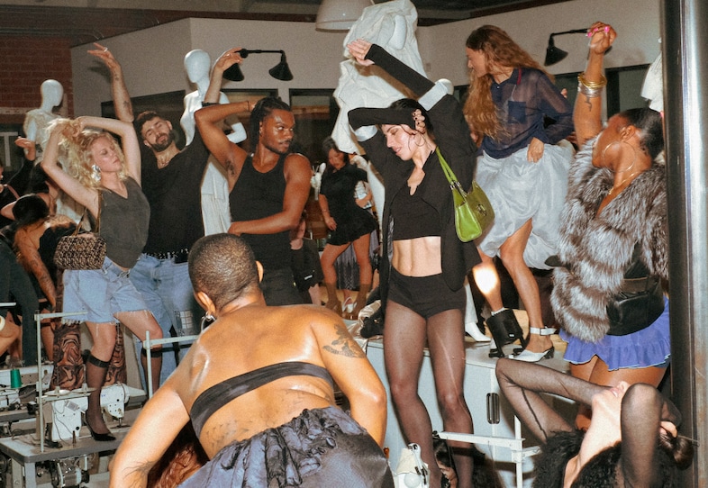 Miista's raving and repairing event