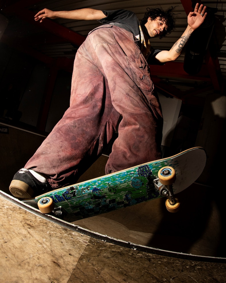 Dazed Club x Samsung skate session