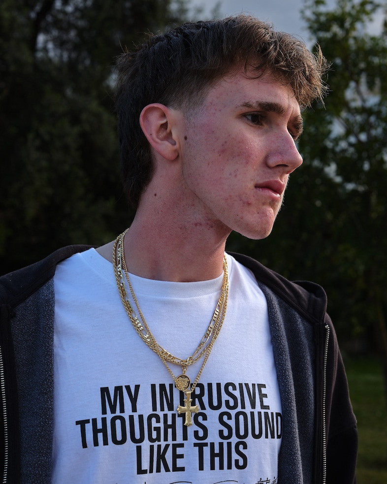 Rosalía Lux Tour Barcelona street style 12