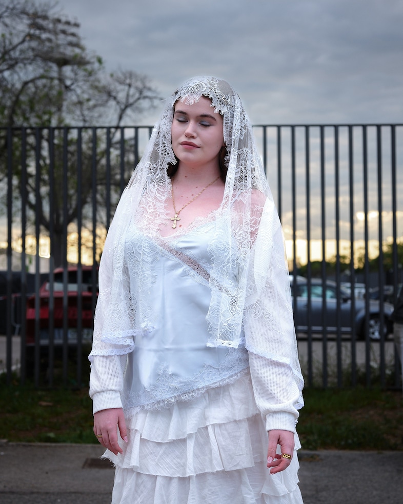 Rosalía Lux Tour Barcelona street style 2