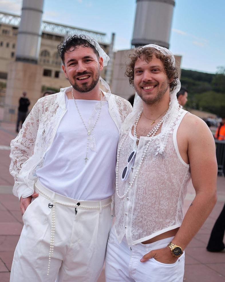 Rosalía Lux Tour Barcelona street style 14