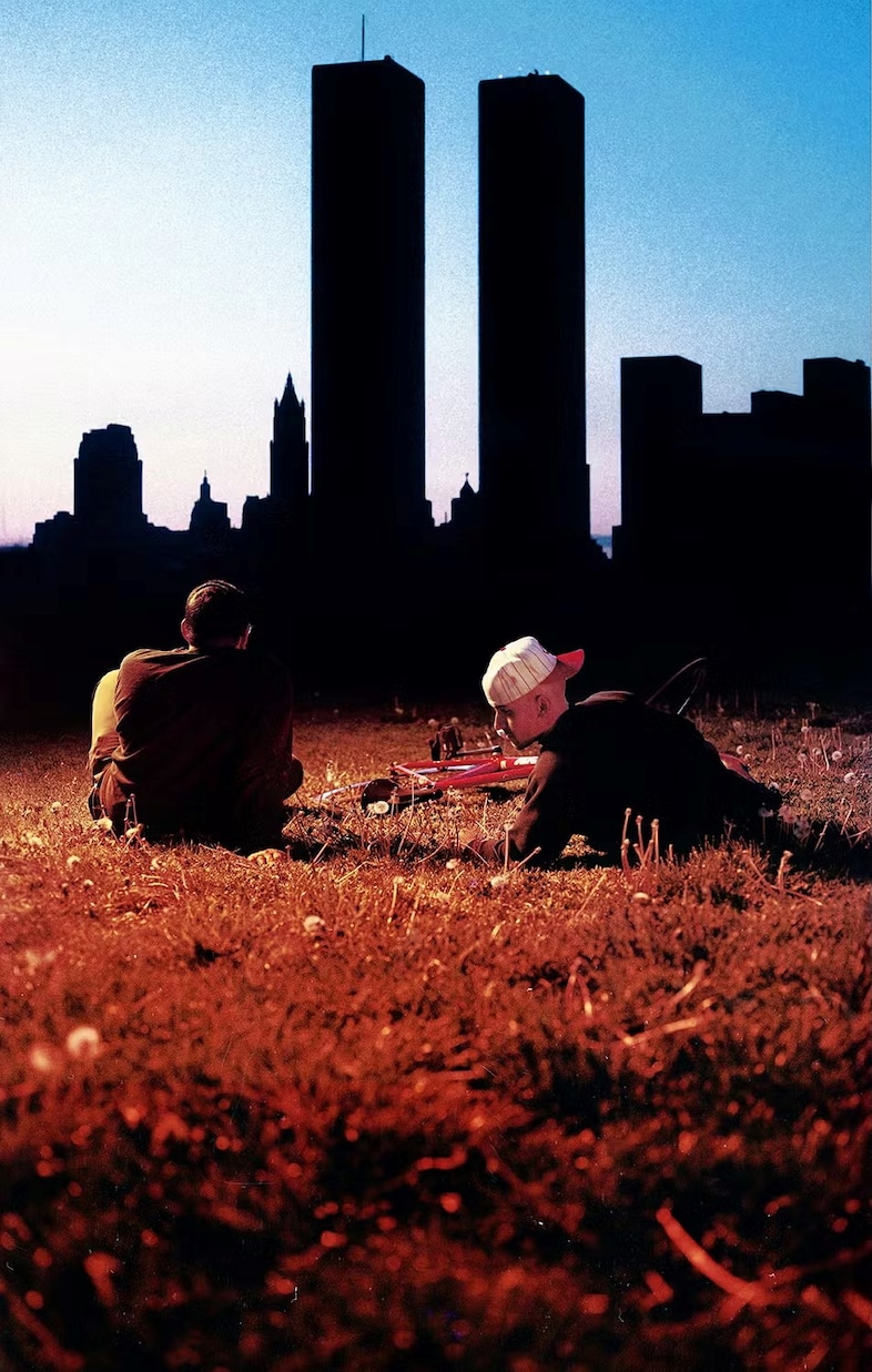 aa2M21xvIZEnjctk_claro-different-day-1