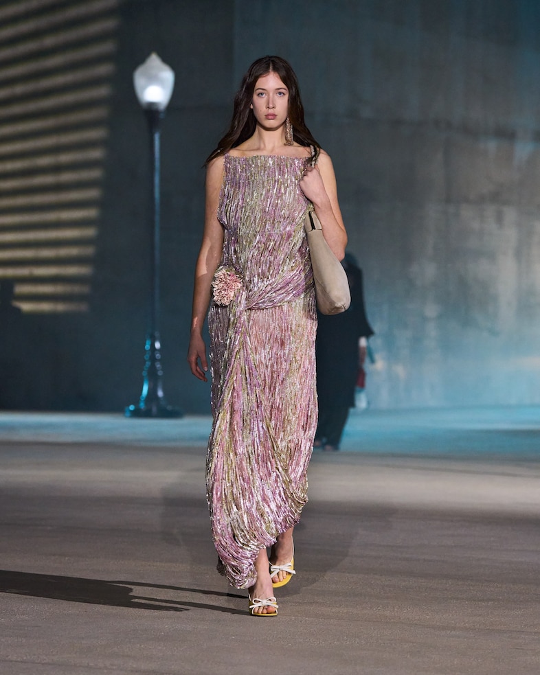 DIOR_W_RTW_CRUISE27_FRONT_LOOK_27_4x5 9