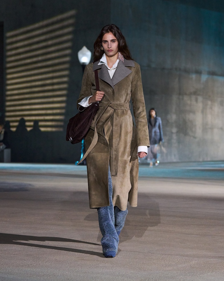 DIOR_W_RTW_CRUISE27_FRONT_LOOK_42_4x5 14