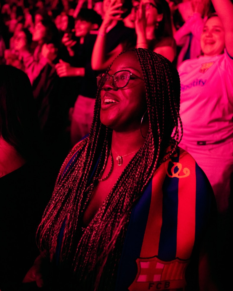Olivia Rodrigo fans in Barcelona 2