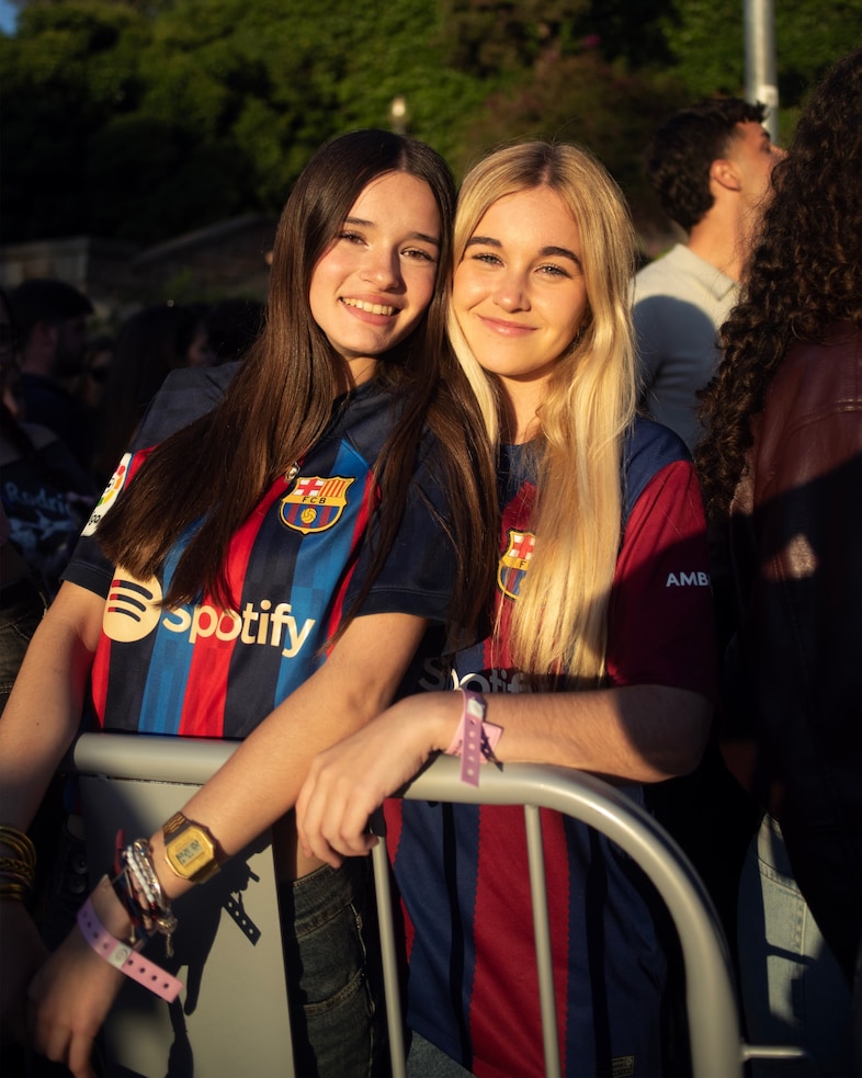 Olivia Rodrigo fans in Barcelona 24