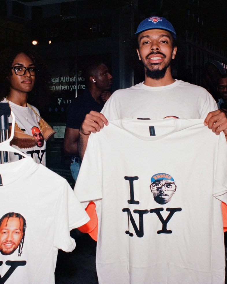 Young Knicks fans 3