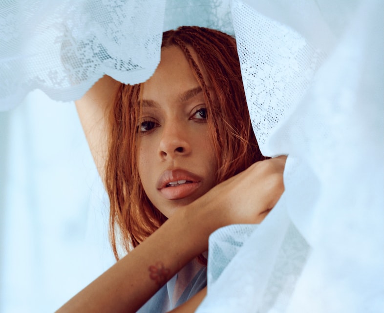Ravyn Lenae / Blue Island 