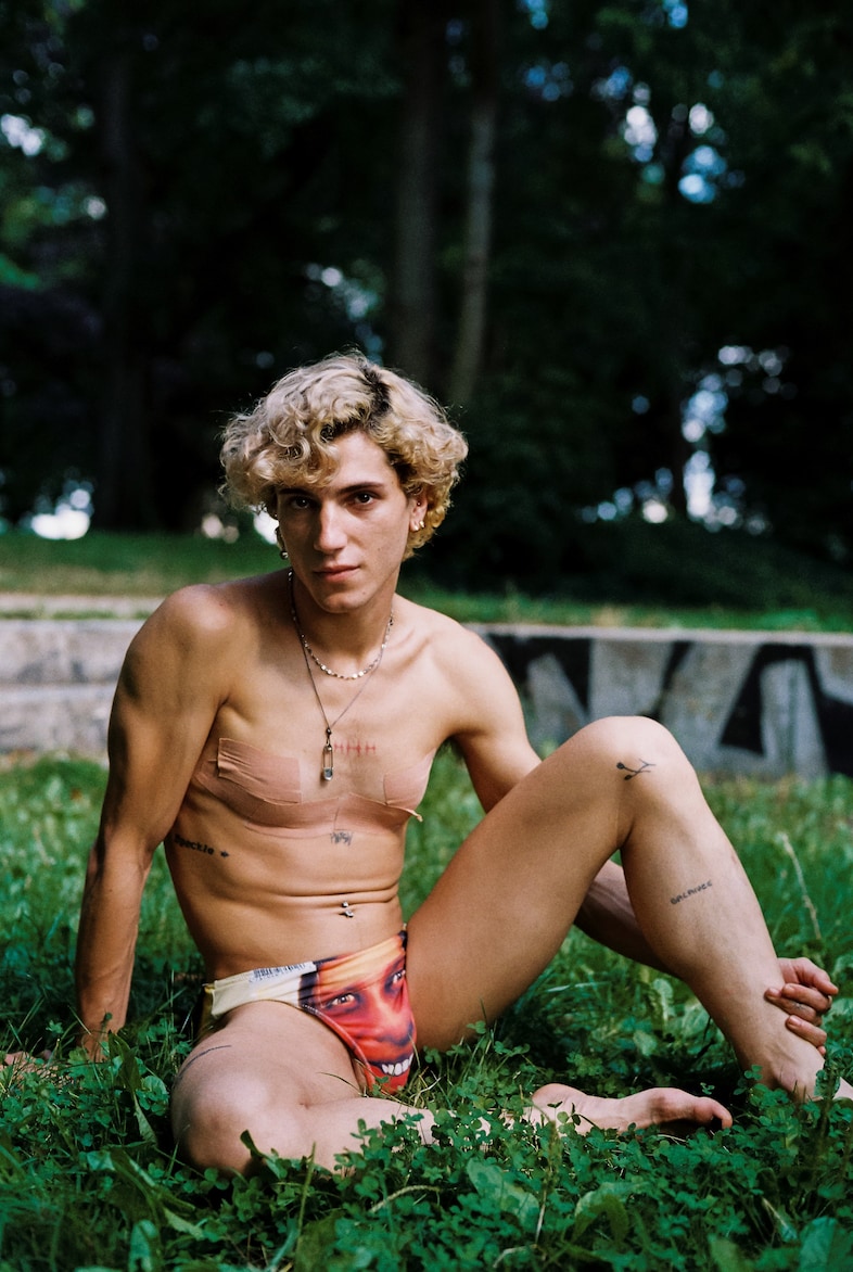 Blissful photos of friends reuniting amid a steamy Berlin summer