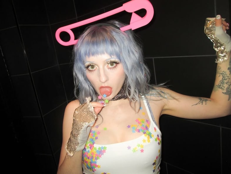 Calling all size queens: Supersized accessories are so hot right now