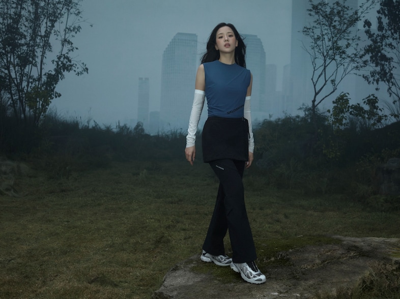 JISOO conquers the elements in Salomon's winter campaign
