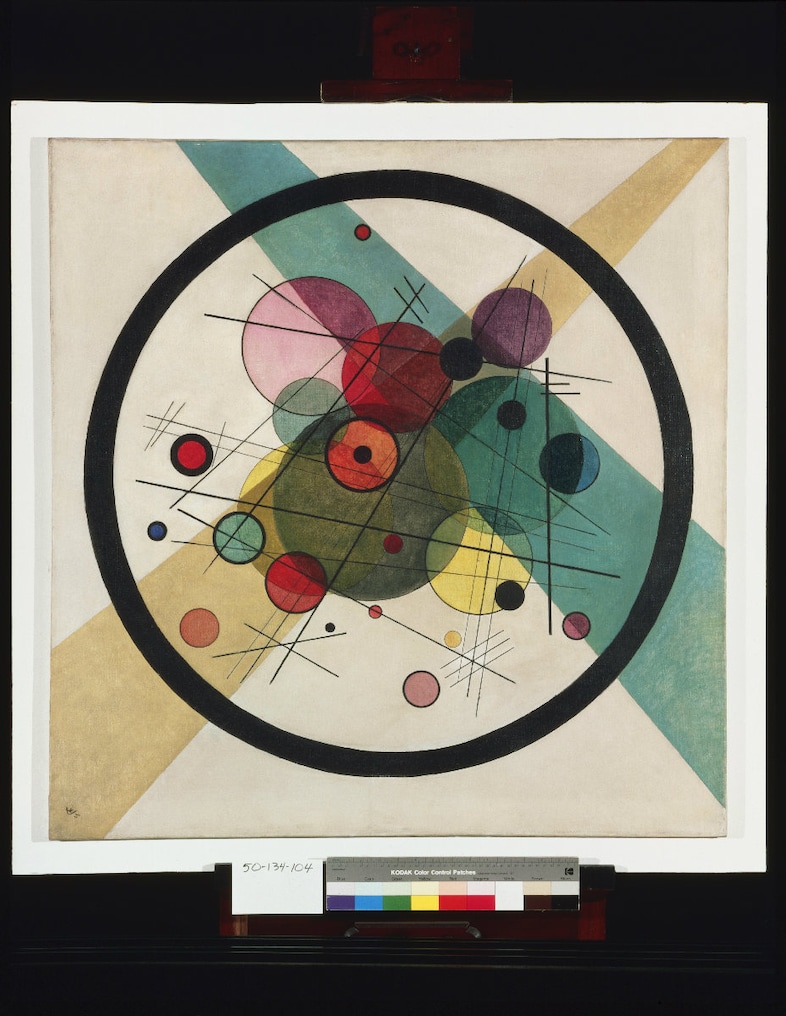  2. Wassily Kandinksy Circles in a Cirle, 1923, 0