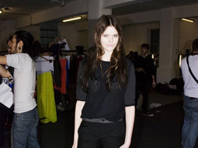 Louise Gray - Image 2 0