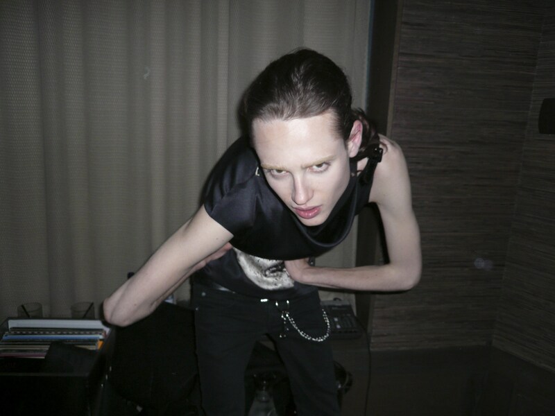 Image 0