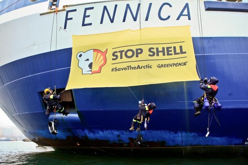 Shell Arctic Drilling Action in Helsinki 4
