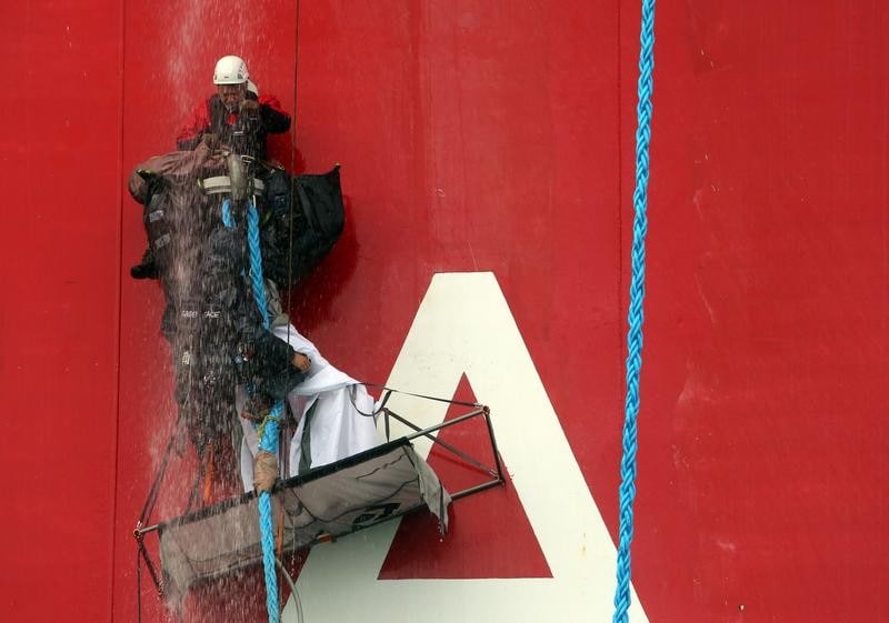 Action Against Gazprom&#39;s Arctic Drilling 6