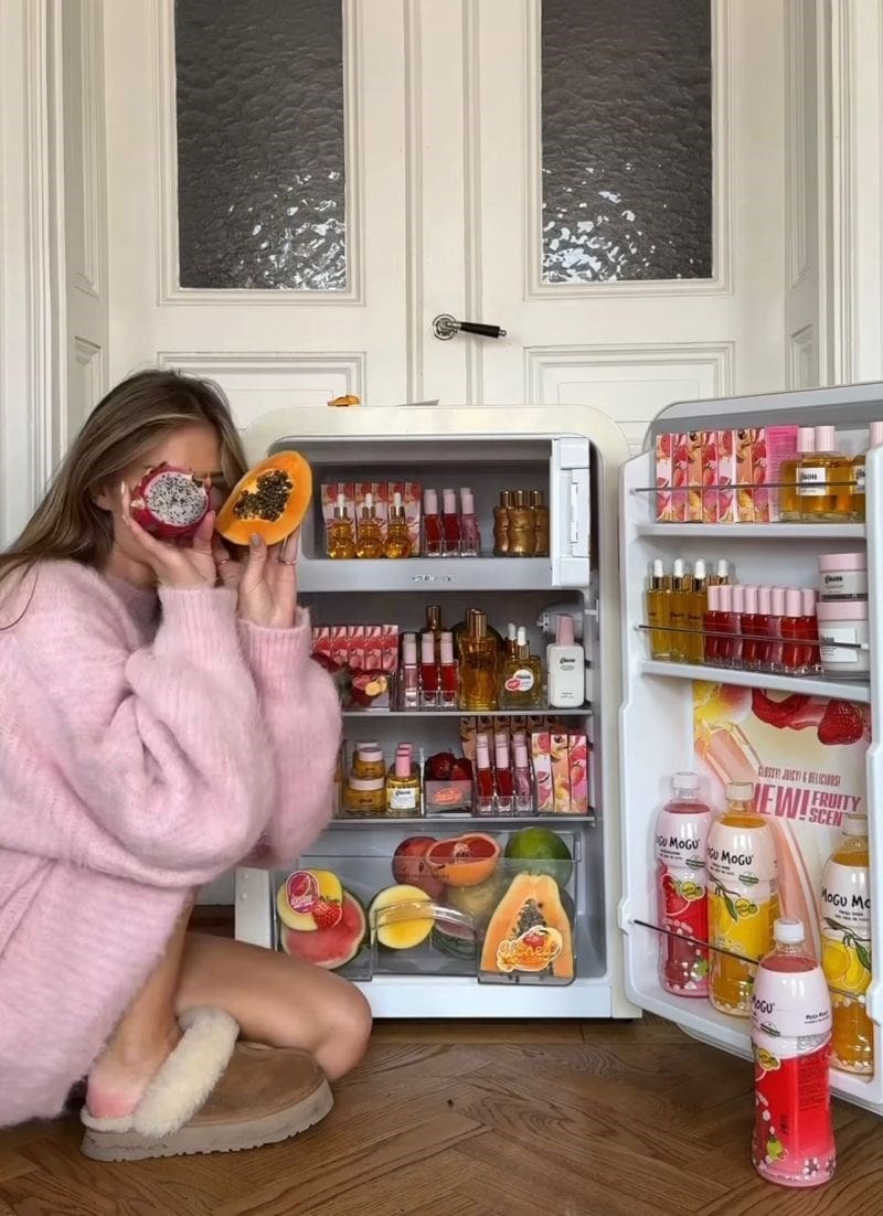 Gisou influencer fridge excessive packaging