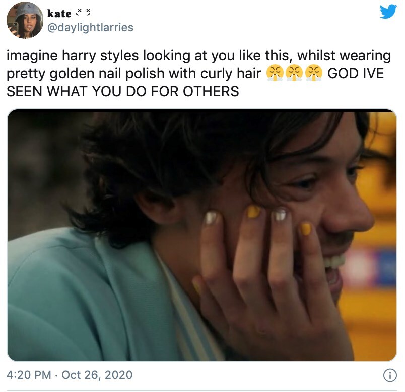 Harry Styles Golden nails2 2