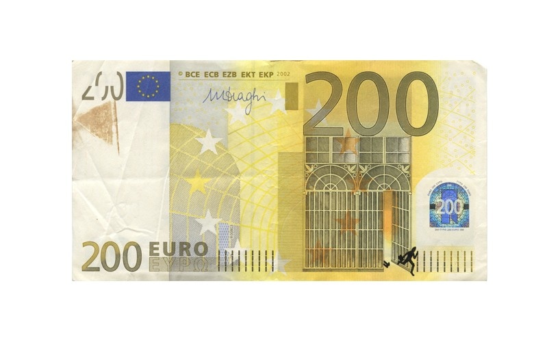 Greek artist Stefanos defaces EU euro banknotes 7