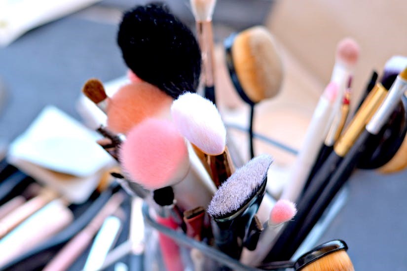 Why The Bacteria In Your Dirty Make Up