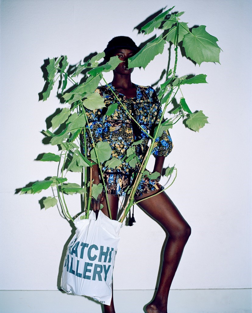 In and Out of Fashion - Viviane Sassen