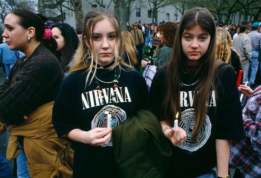 Nirvana fans wearing Dante’s Inferno-inspired merch