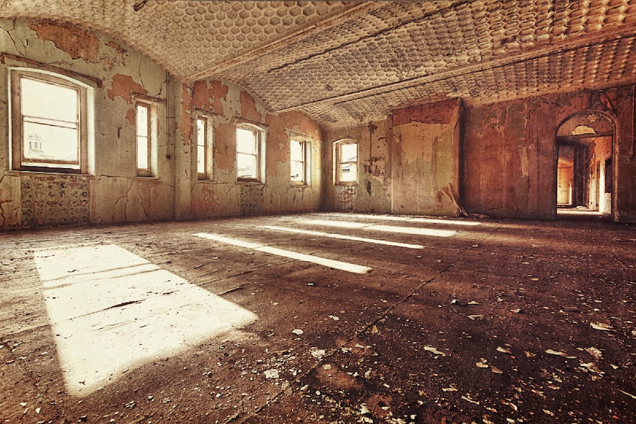 Asylum ward – Gina Soden 16