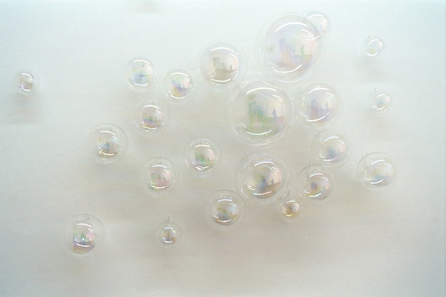 Nice Bubbles, by Nike Savvas (2004) 4