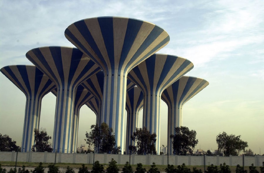 Kuwait water towers 3