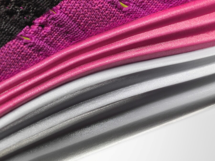 Sp13_SNP_RN_FlyKnit_W_0343.jpeg.jpg-1 2