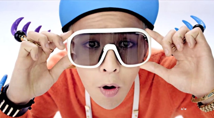 crayon music video style 26622bf09eecd66c3 3