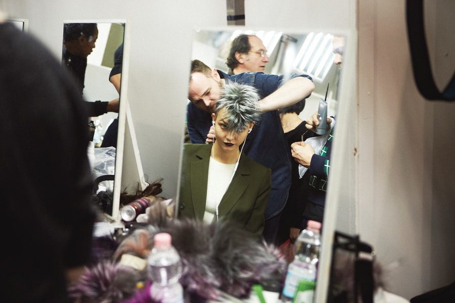 130221_FENDI-BACKSTAGE_0298 11
