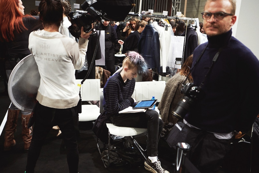 130221_FENDI-BACKSTAGE_0346 16