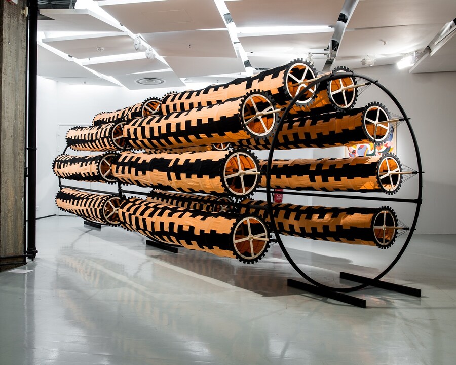 Henrik Vinskov_Neck Plus Ultra_2013_hi-res_7 4