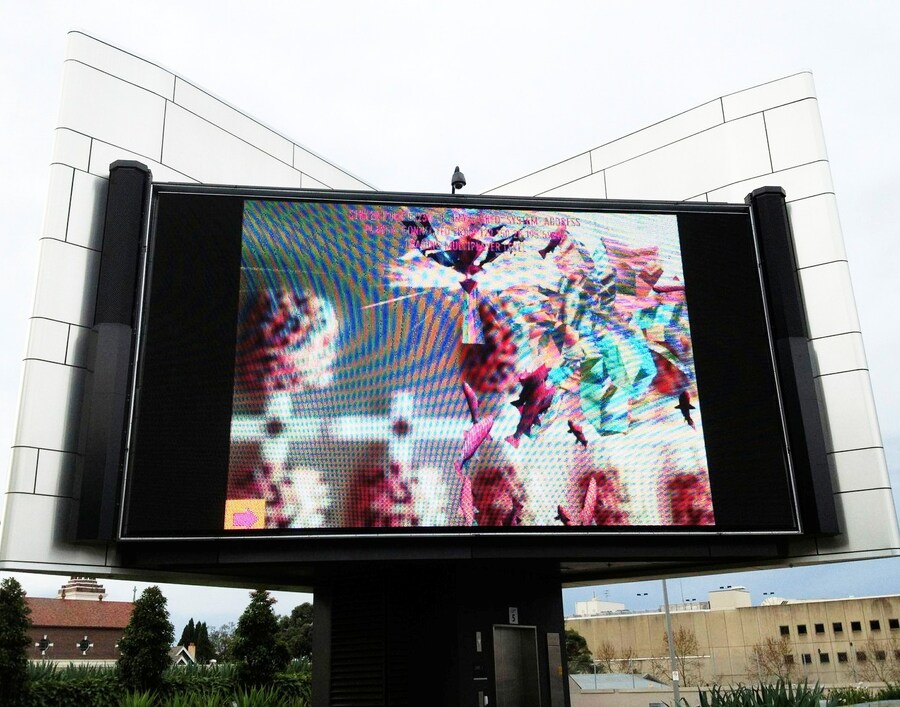 Metaverse Billboard 5_photo by Riccardo Peach 12