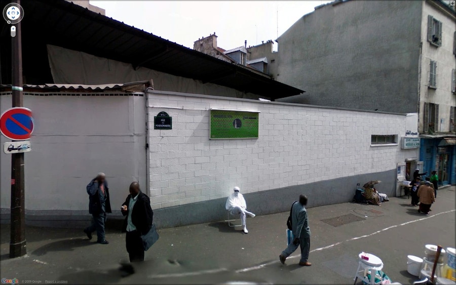 Google-Maps-all-white-bystander 3