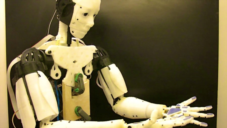 InMoov, the world&#39;s first 3D printed life-sized ro 8