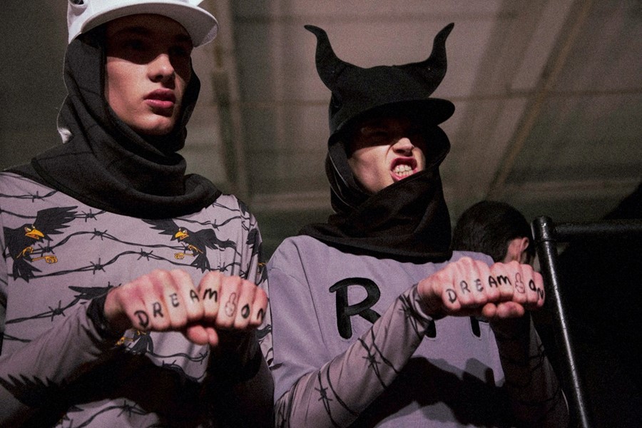 MAN_AW14_12