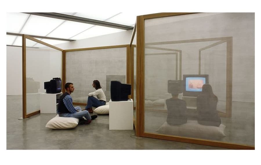 Three Linked Cubes_Dan Graham 4 6