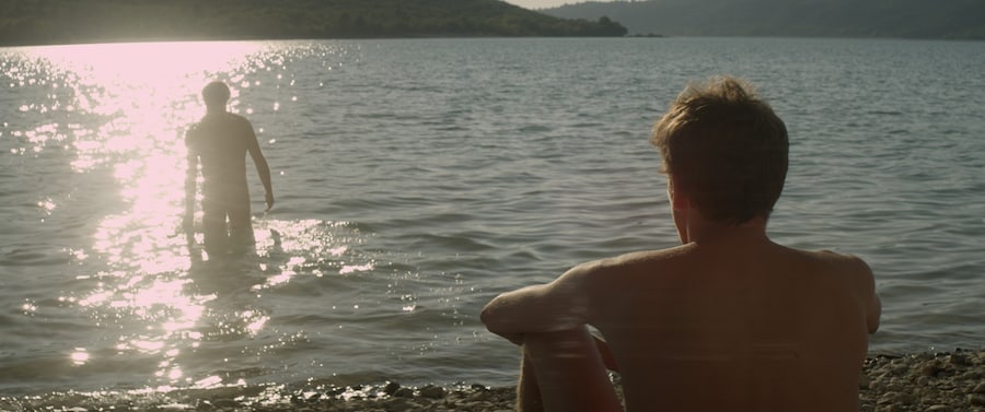 Stranger by the lake 2 13