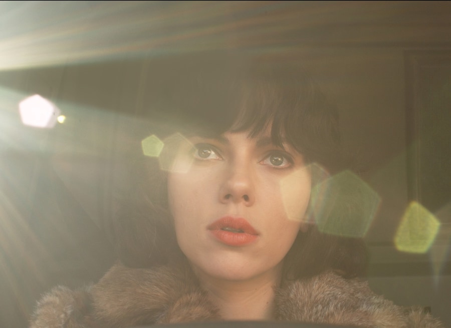 under_the_skin_stills.275007_THUMB